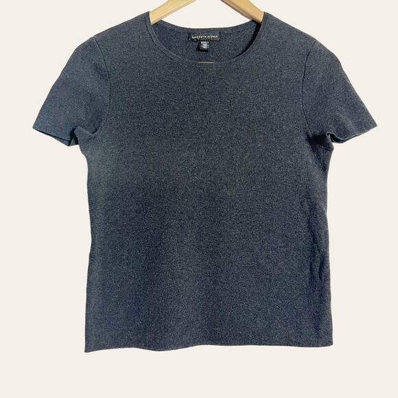 Saks Fifth Avenue Tops - Saks Fifth Avenue Gray Short Sleeve Crewneck Knit Sweater Top Size XS